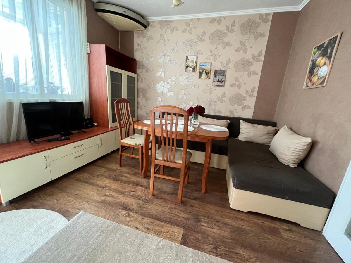 Apartment Acacia Varna Buitenkant foto