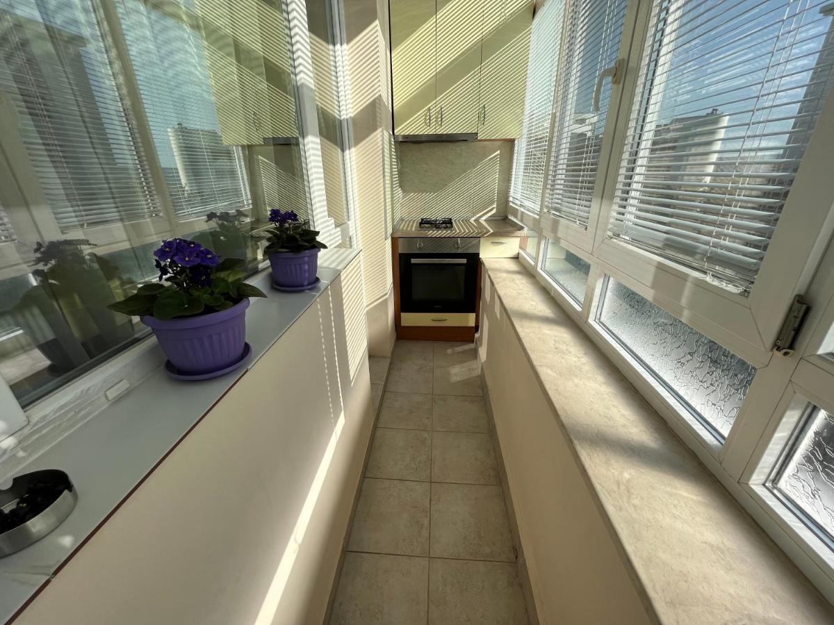 Apartment Acacia Varna Buitenkant foto