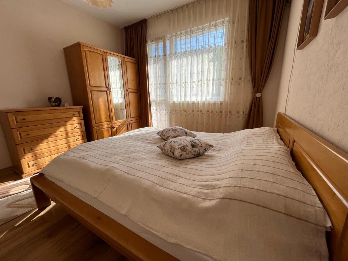 Apartment Acacia Varna Buitenkant foto
