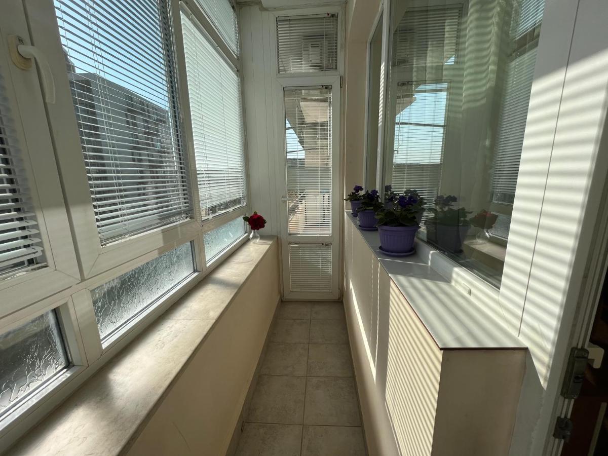 Apartment Acacia Varna Buitenkant foto